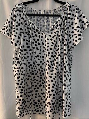 Women’s White & Black Spot V-Neck Flutter Sleeve Blouse